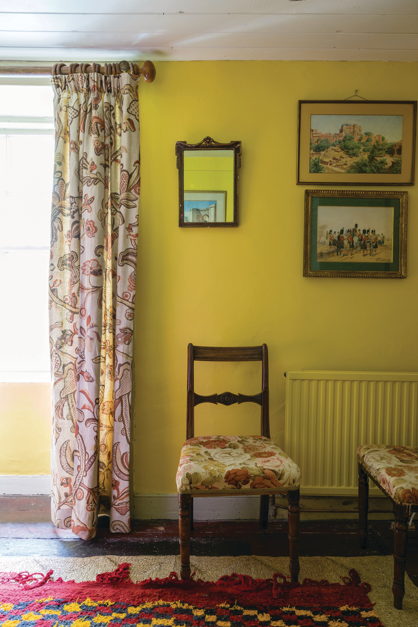 Farrow & Ball — Babouche – No.223 room