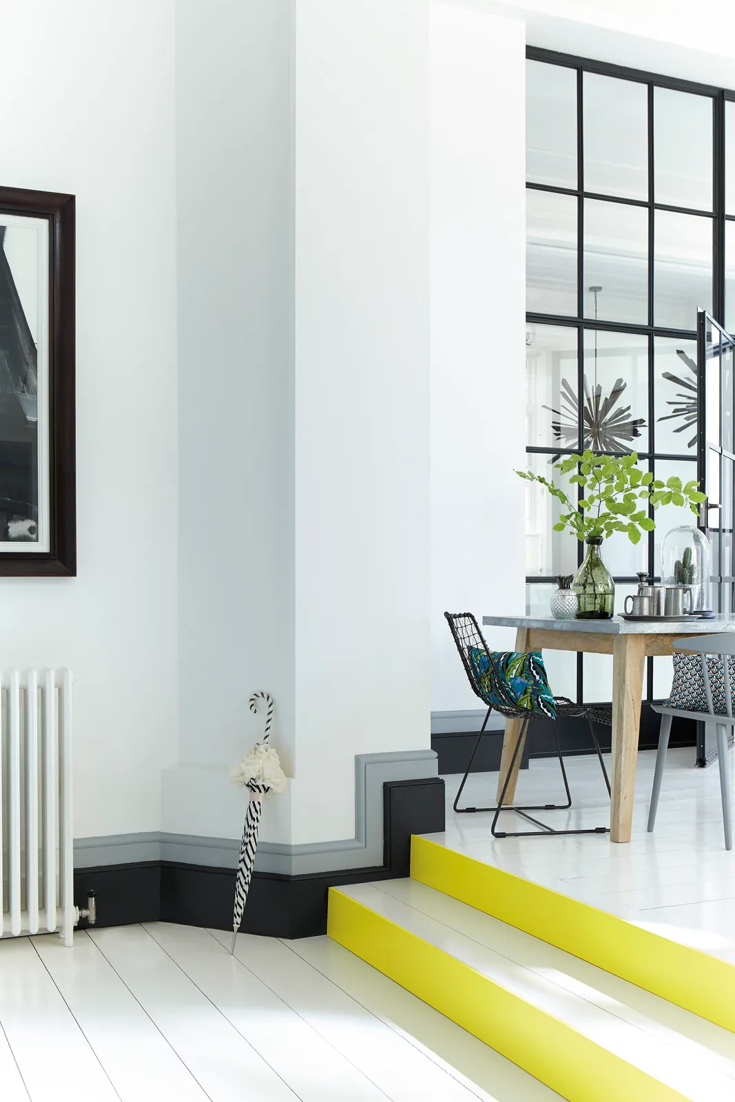 Lamp Black 228, Urbane Grey 225, Trumpet 196