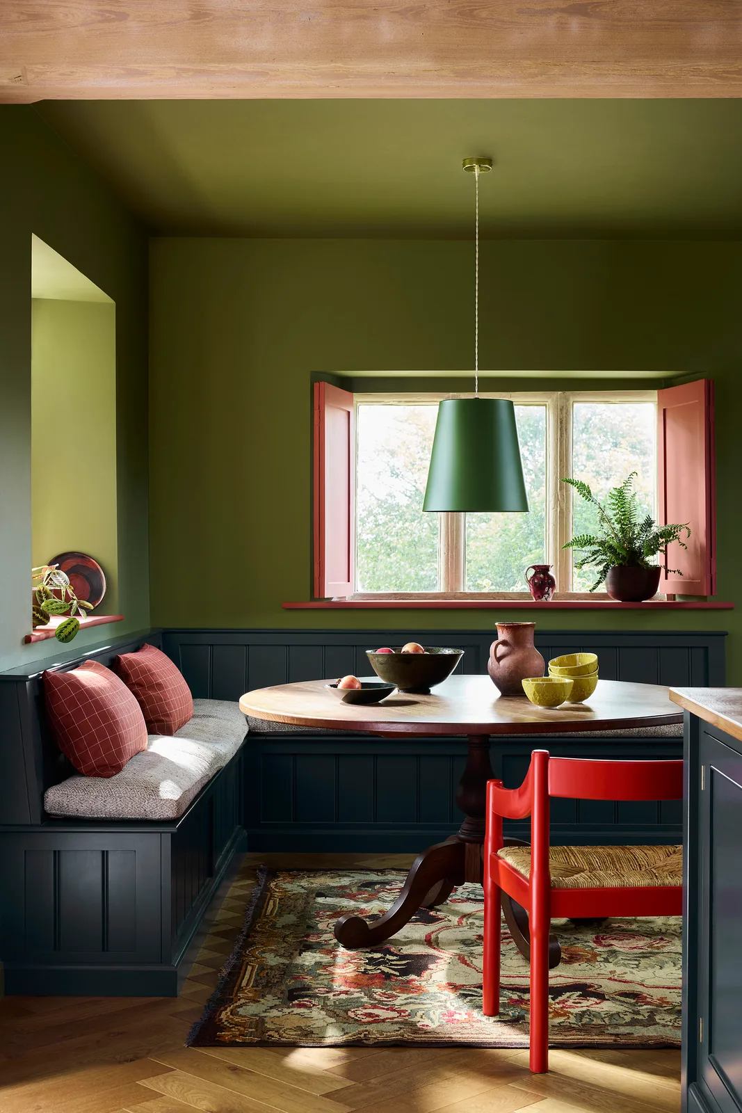 Hillside™ 371. Tuscan Red™ 140. Dock Blue™ 252