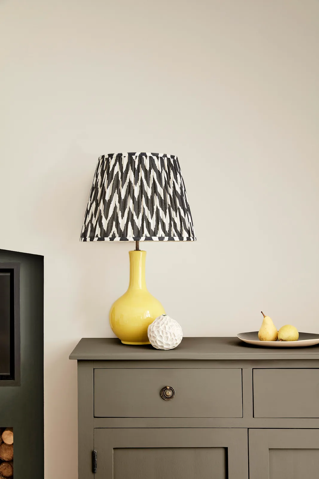 Portland Stone 77, Baluster 321, Pompeian Ash 293
