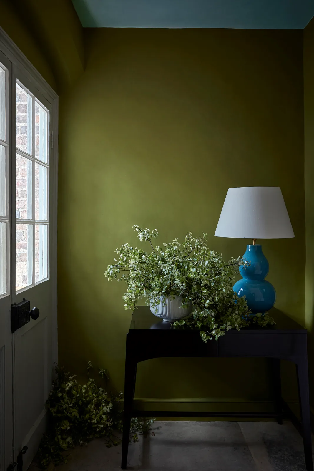 Citrine 71, Sky Blue 103, Portland Stone Light 281
