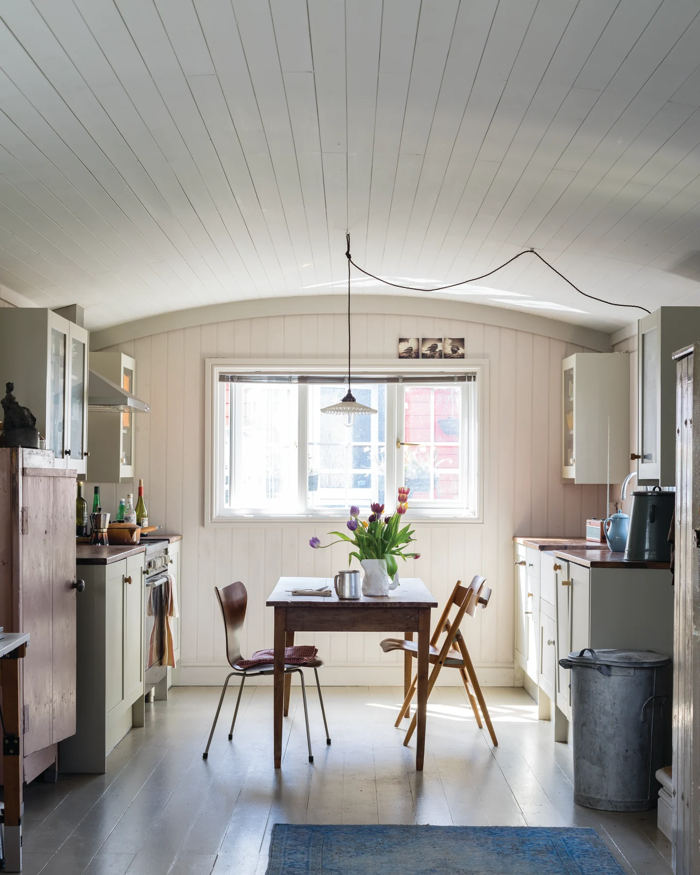 Farrow & Ball: Cornforth White, All White