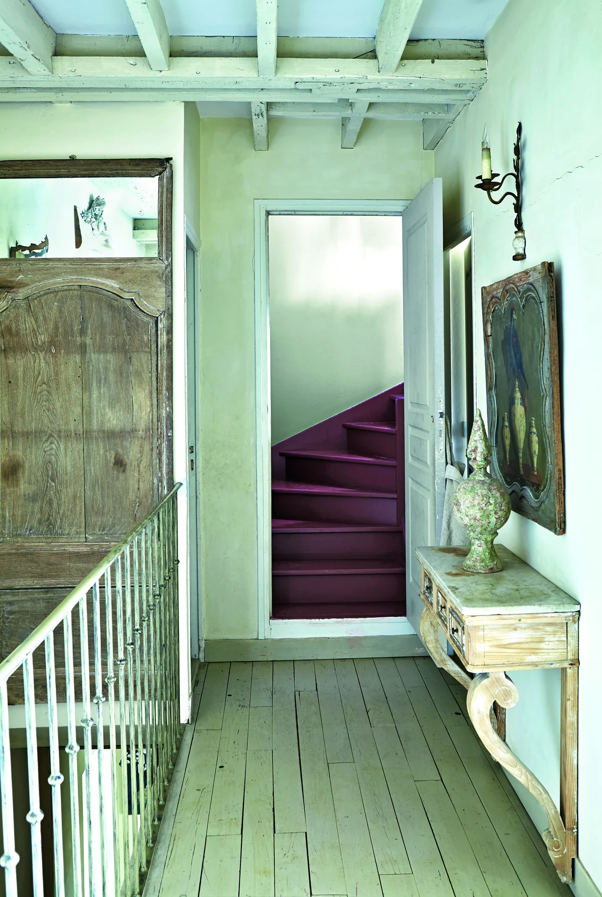 Farrow & Ball: Eating Room Red, Old White